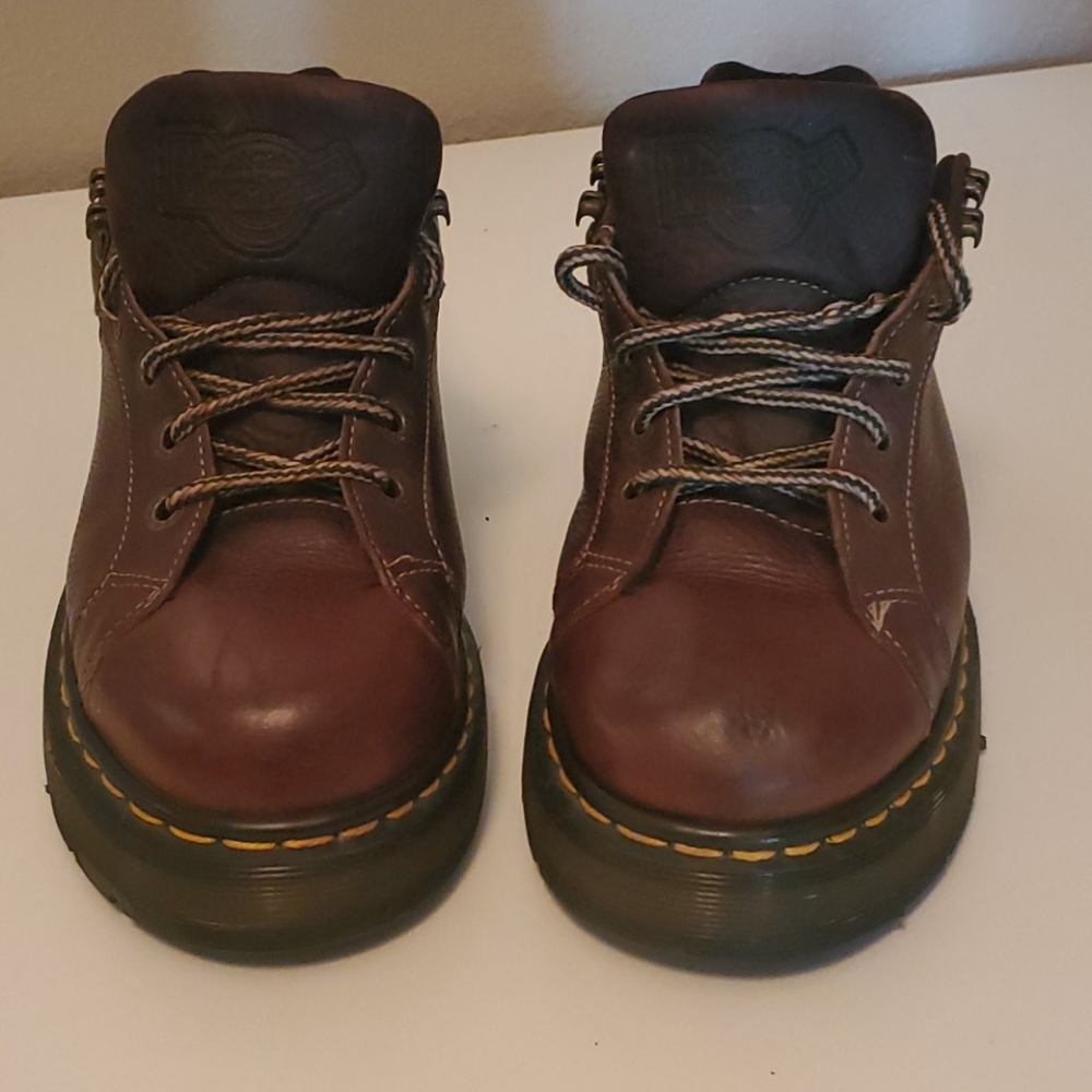 Dr.Martens 9861 brown heeled lace up shoes